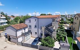 Apartment Denis
